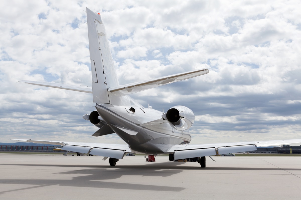 Aircraft in front of an airport.